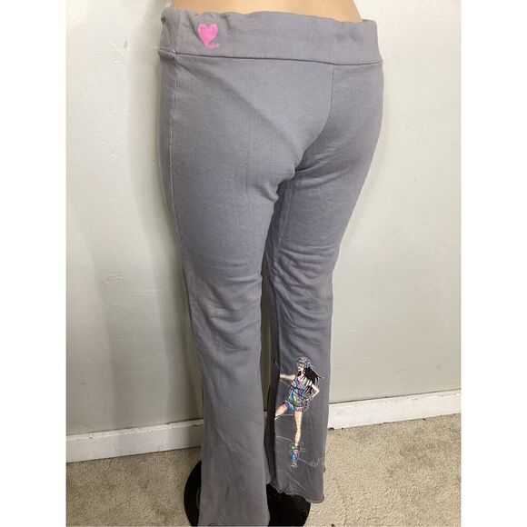 New. Lauren Moshi girl walking a dog sweatpants. Large. Retails $178 - Picture 3 of 9